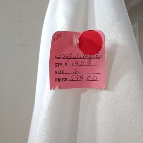 NWT! Alfred Angelo # 1424 size # 6 - Picture 3 of 8
